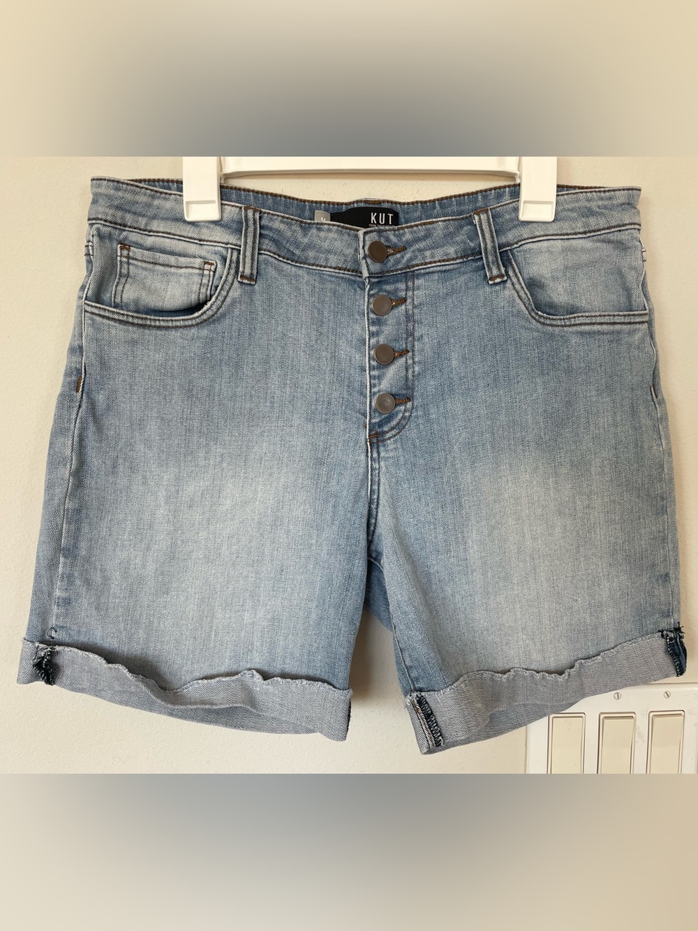 KUT Women’s High Rise Boyfriend Jeans Short Size 14 Blue Front Bottom
